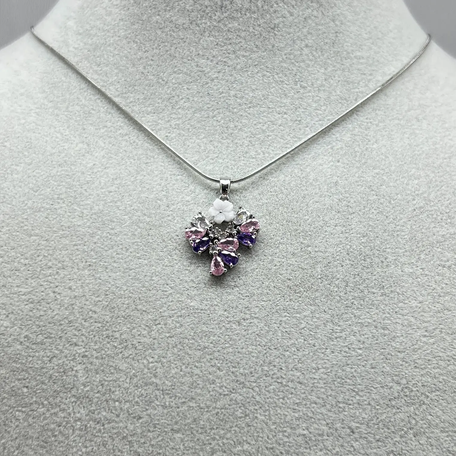 ÇELİK I Çiçek Kolye