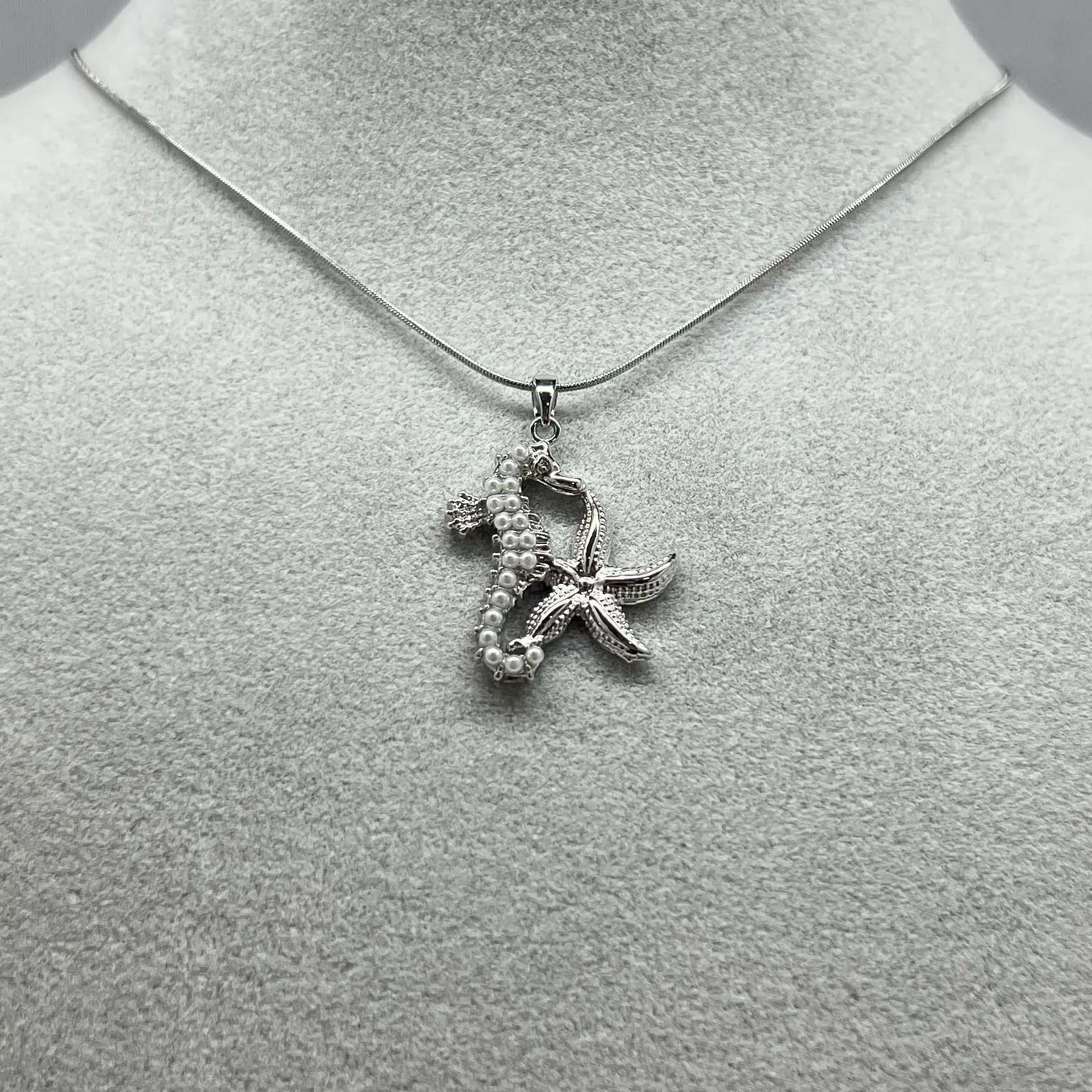 ÇELİK I Deniz Atı Kolye