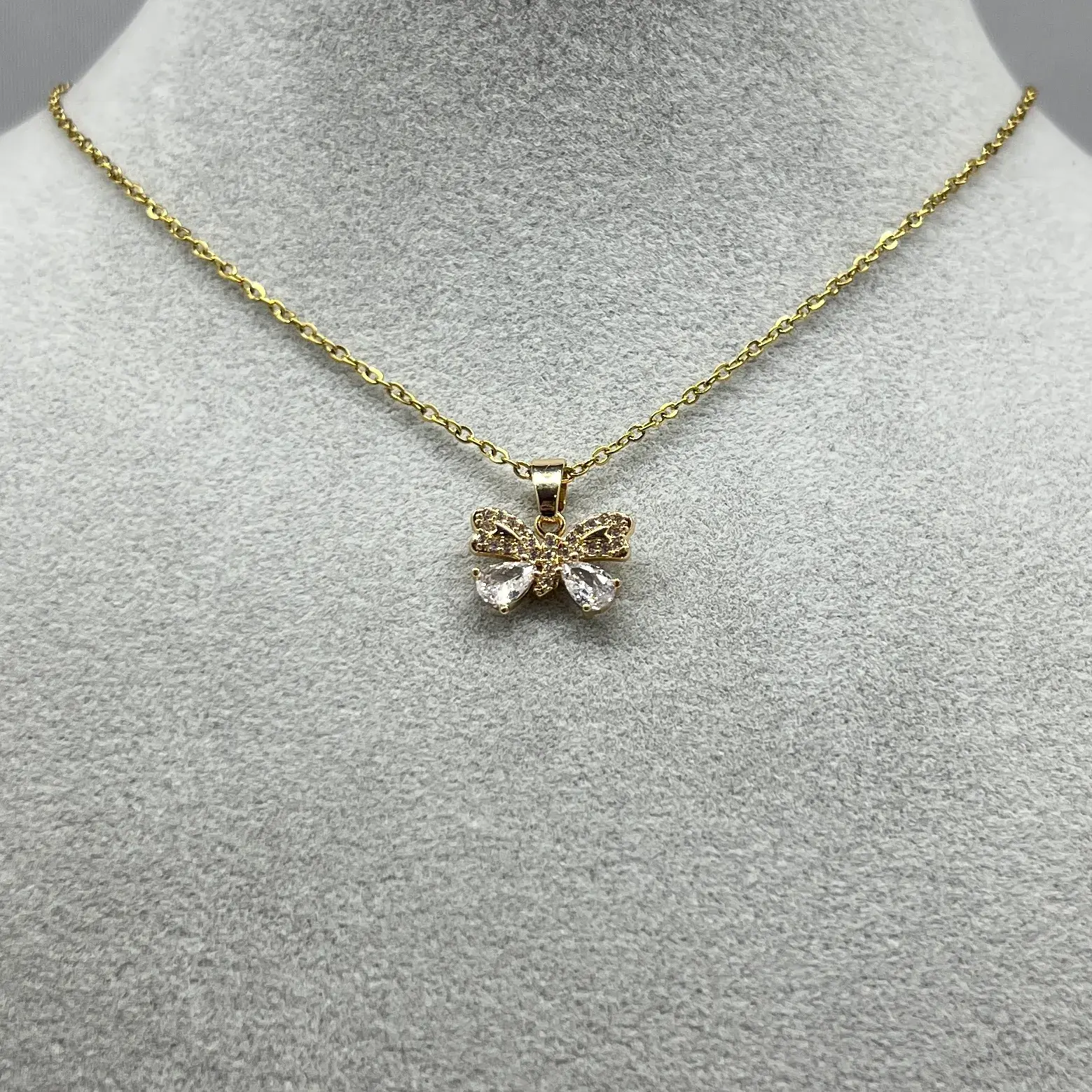 ÇELİK I Taşlı Kelebek Kolye