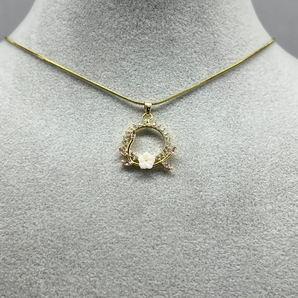 ÇELİK I Taşlı Çiçek Kolye