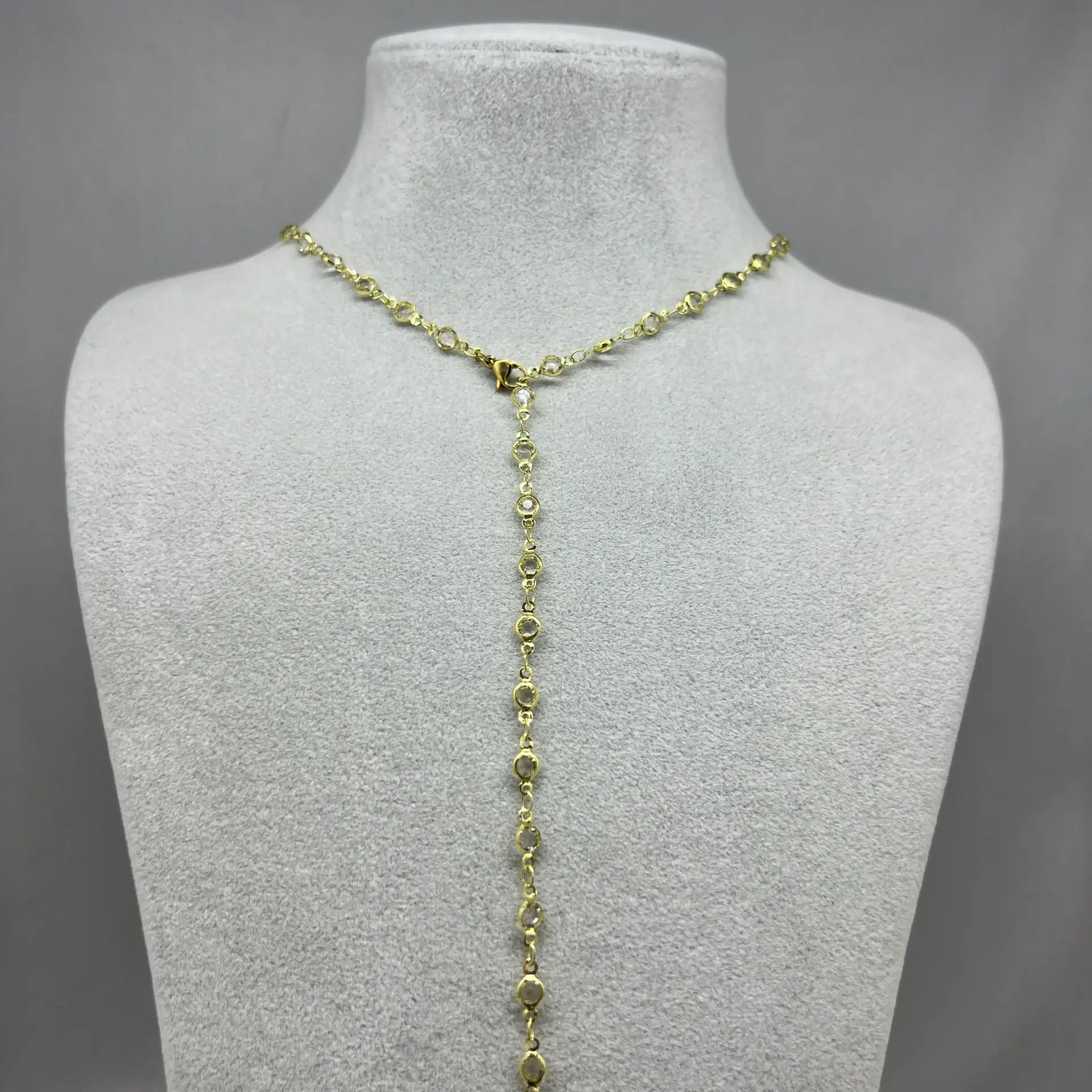 Pirinç I Yuvarlak Taşlı Y Kolye