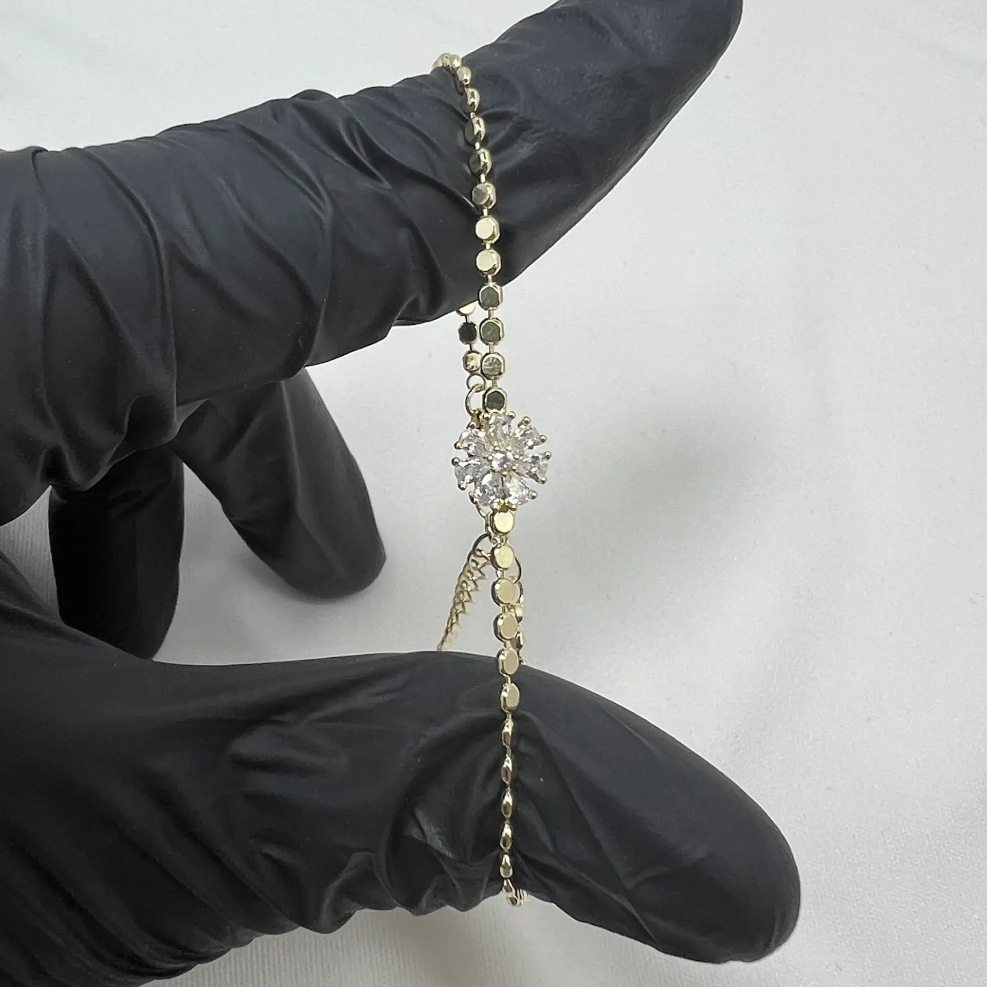 Vip I Çiçek Bileklik