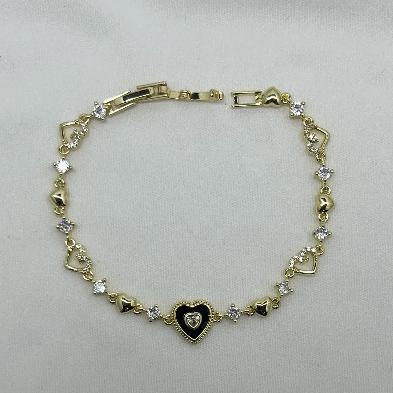 Vip I Siyah Kalp Bileklik