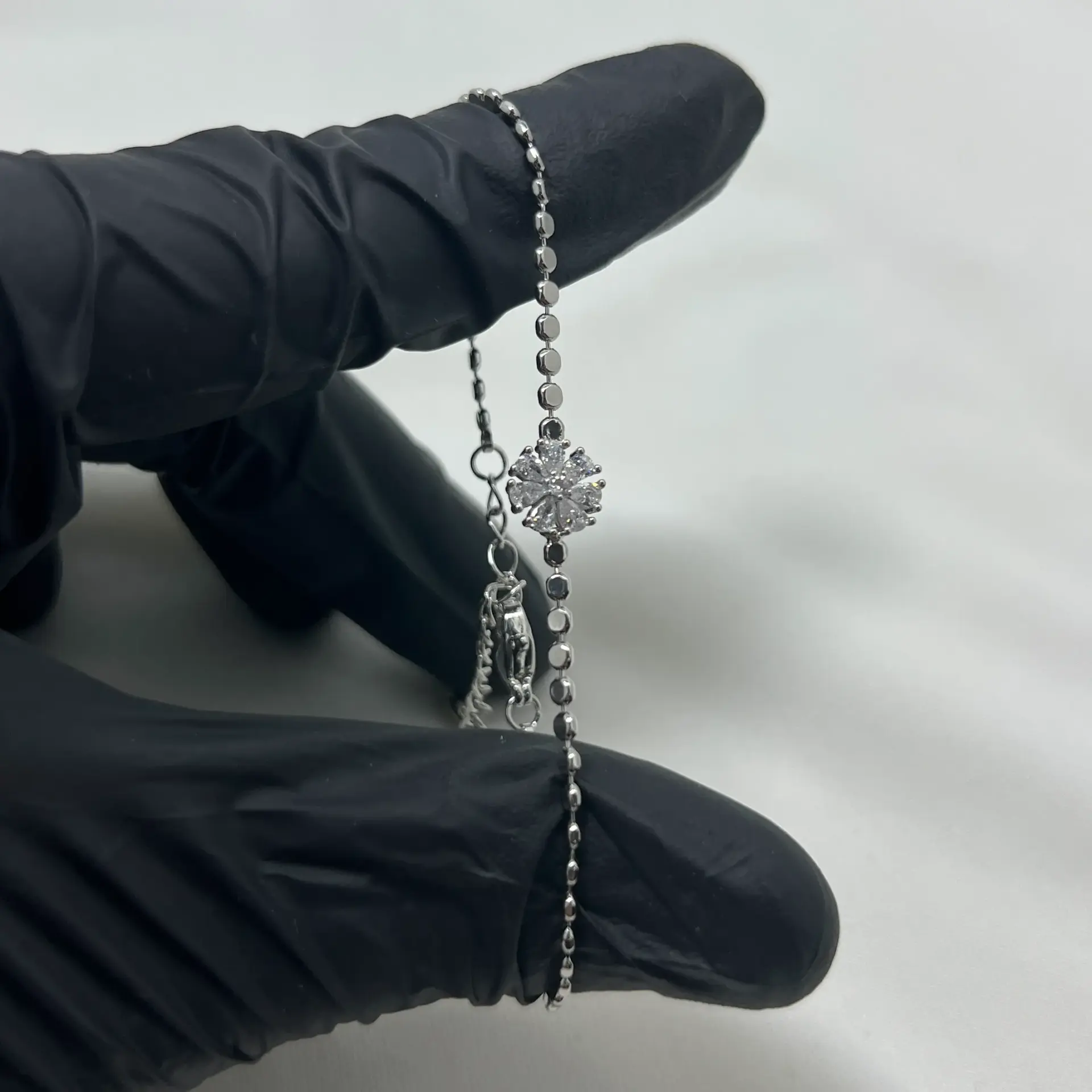 Vip I Çiçek Bileklik