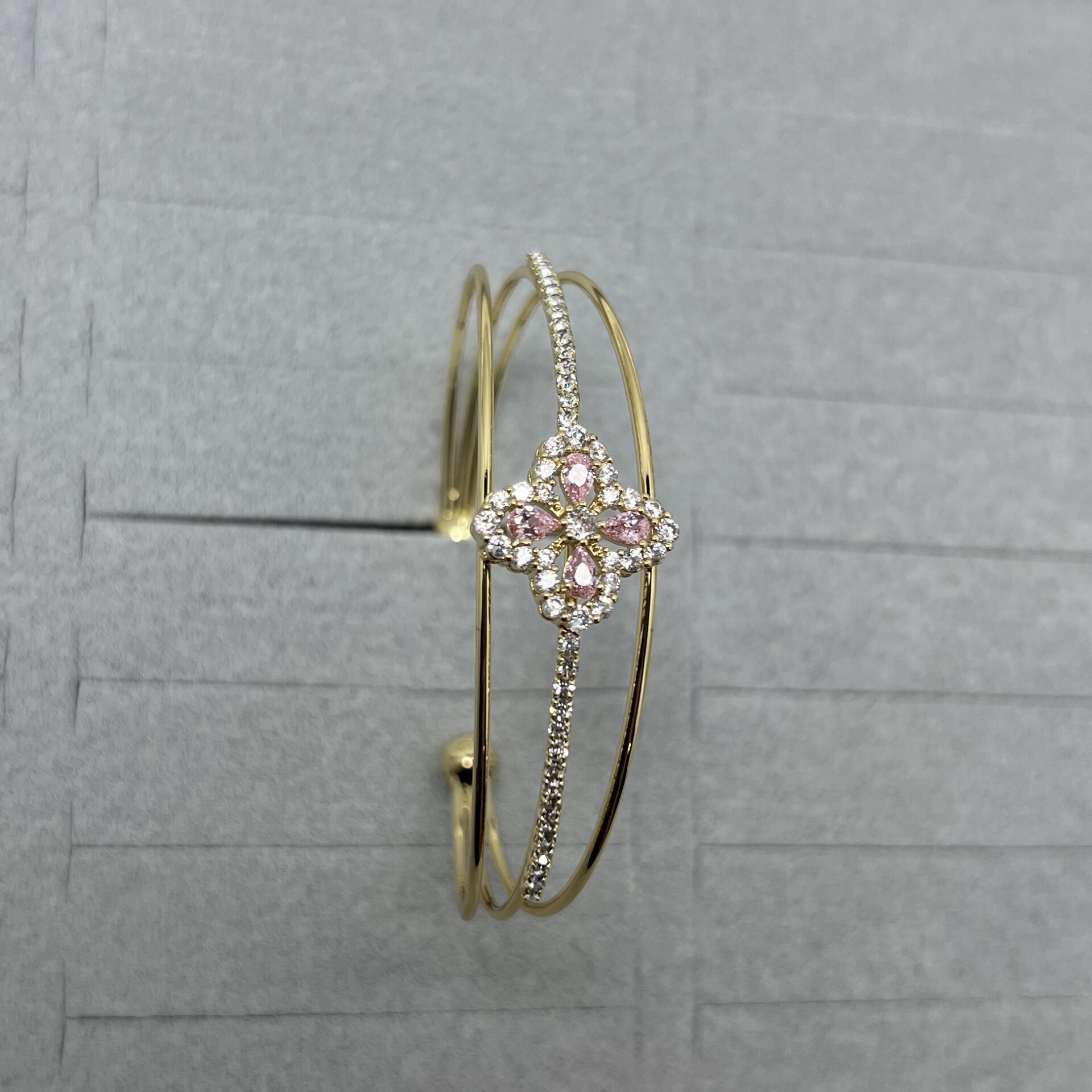 Vip I Çiçek Kelepçe