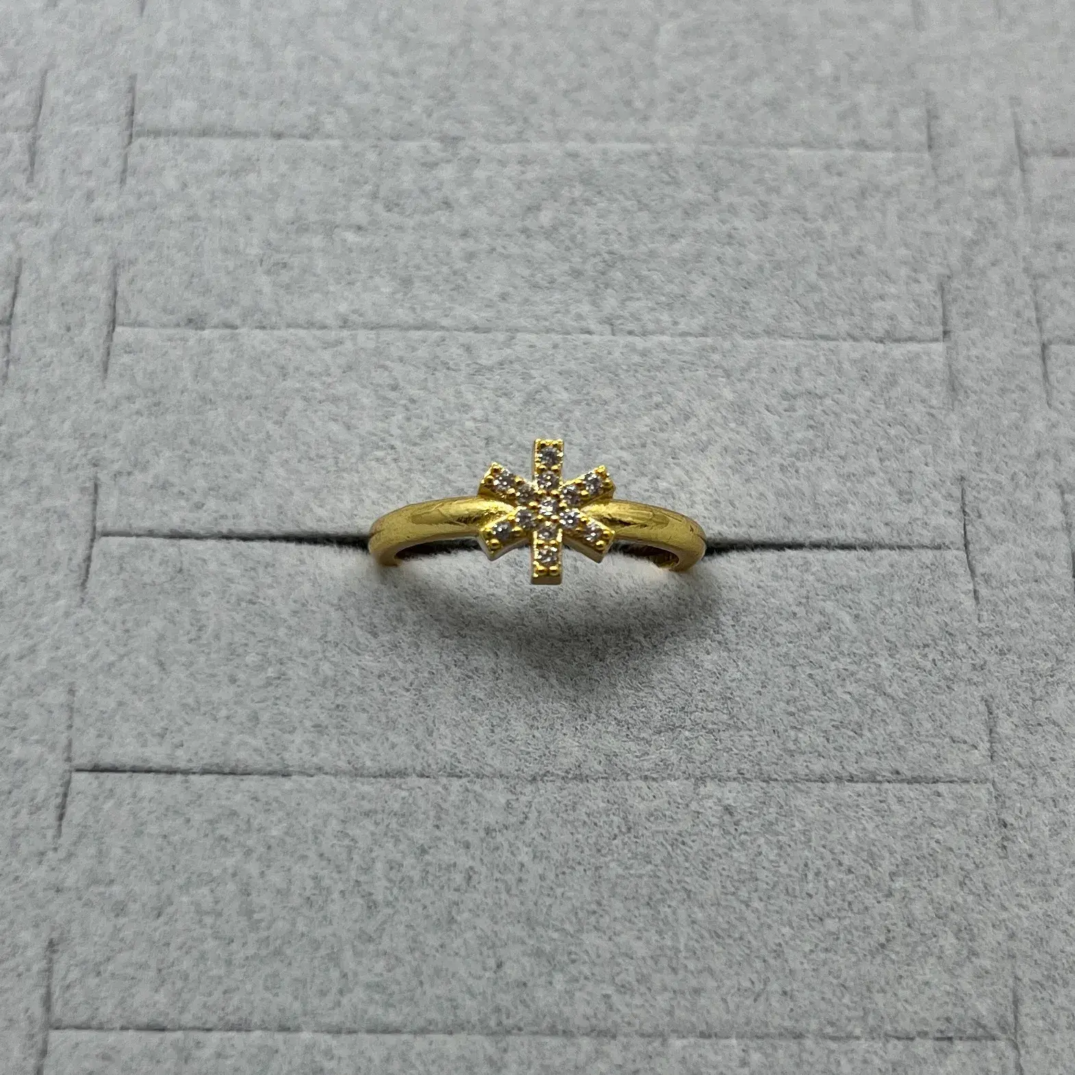 Pirinç I Ayarlanabilir Taşlı Yüzük