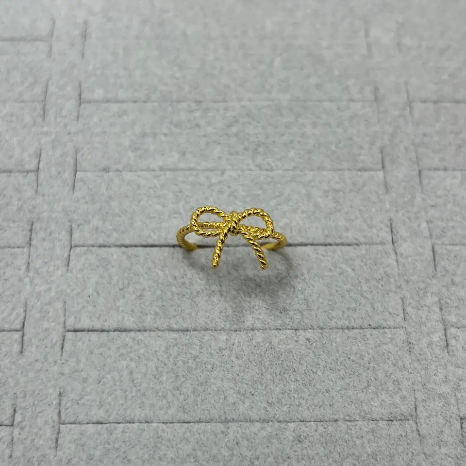 Vip I Ayarlanabilir Kurdele Yüzük