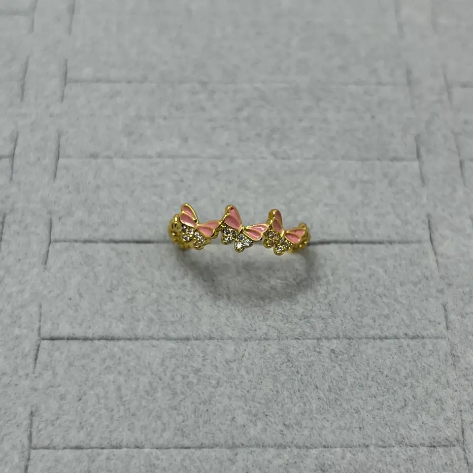 Vip I Ayarlanabilir Mineli Kelebek Yüzük