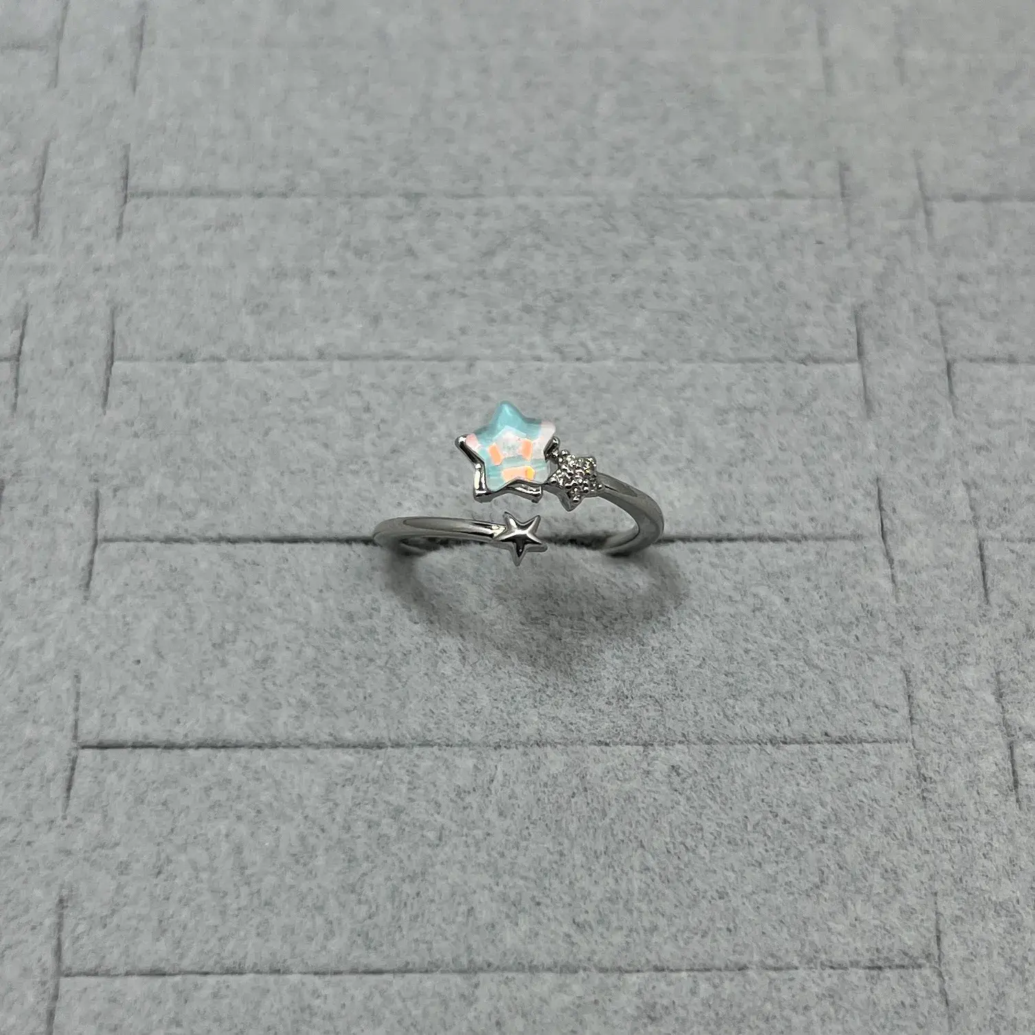 Vip I Ayarlanabilir Taşlı Yıldız Yüzük