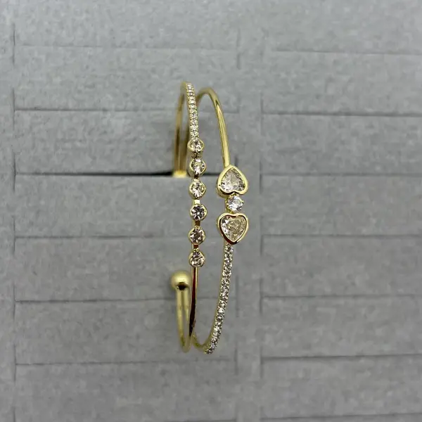 Vip I Taşlı Kalp Kelepçe