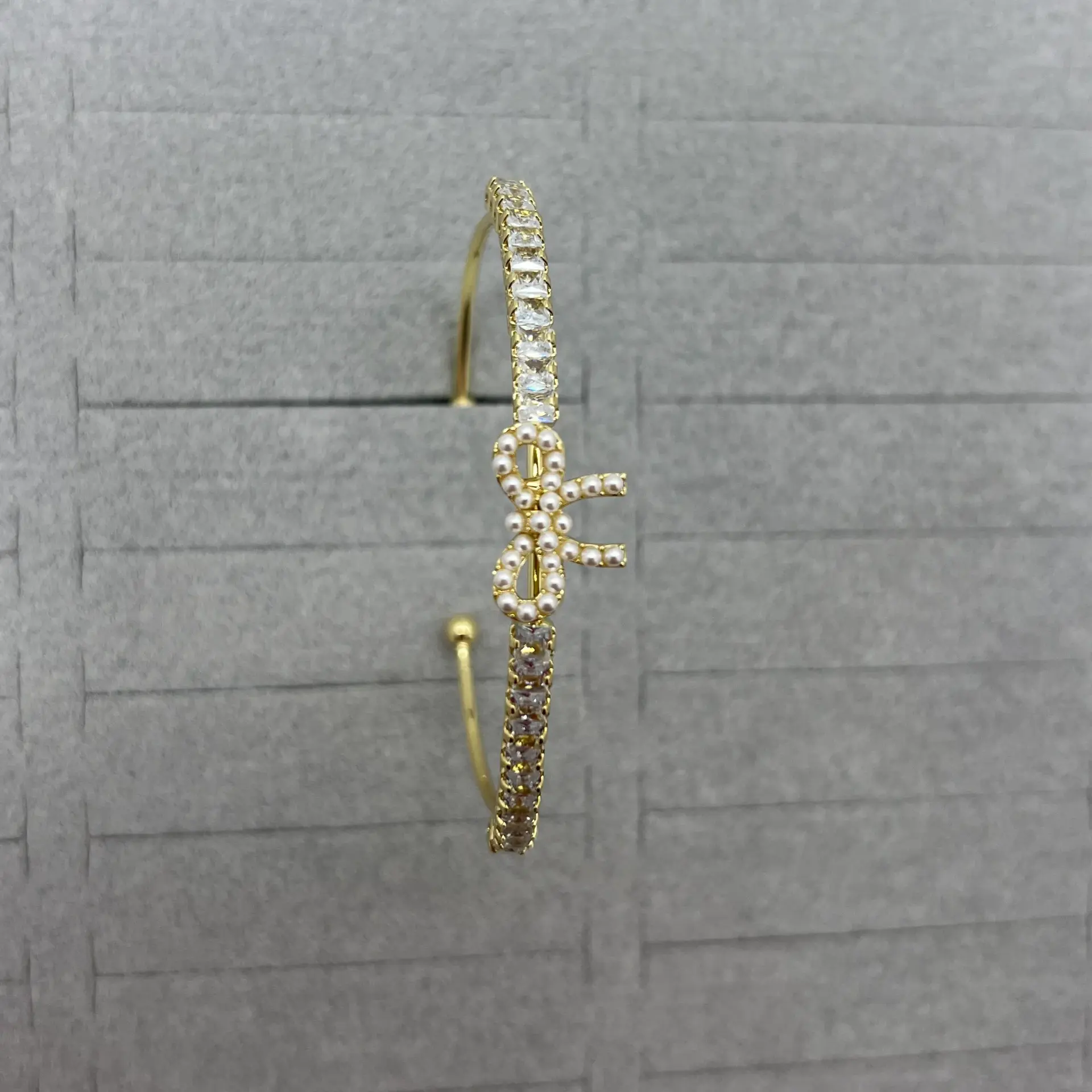 Vip I İncili Kurdele Kelepçe