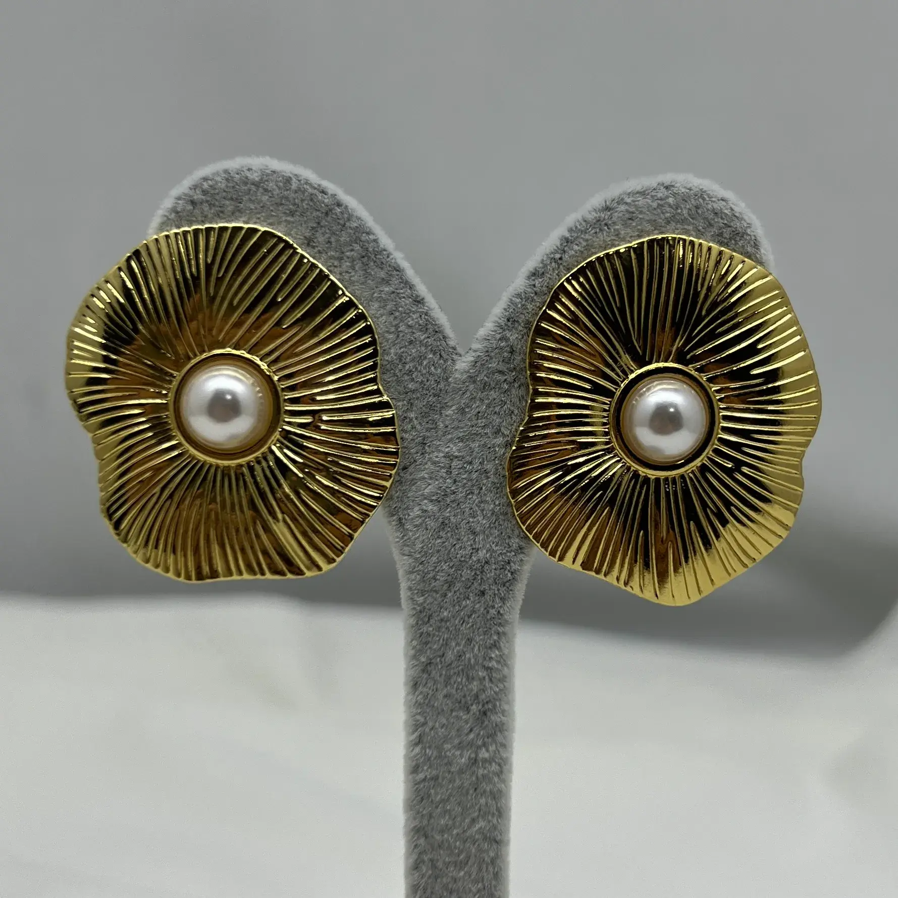 ÇELİK I İncili Çiçek Küpe