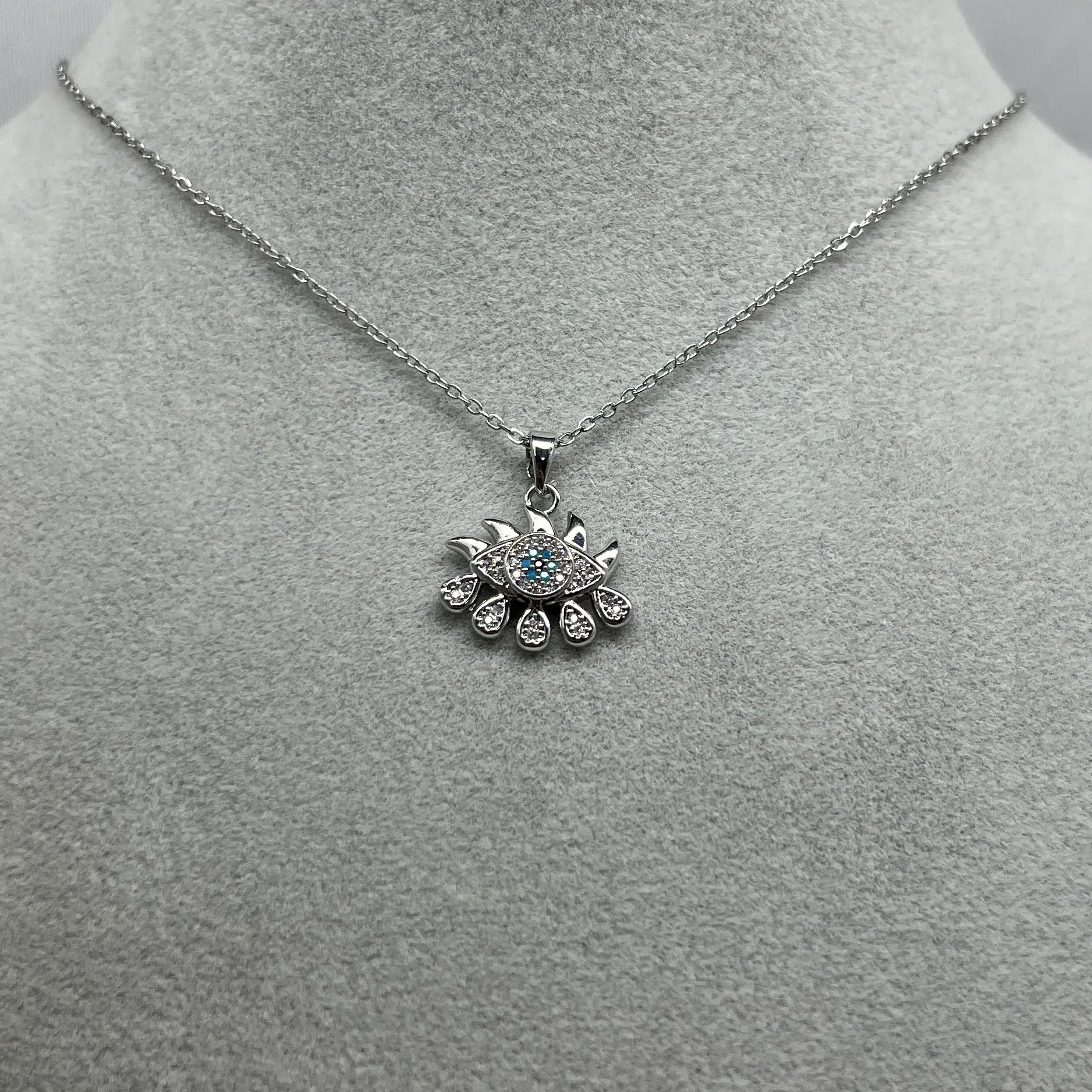 ÇELİK I Göz Taşlı Kolye