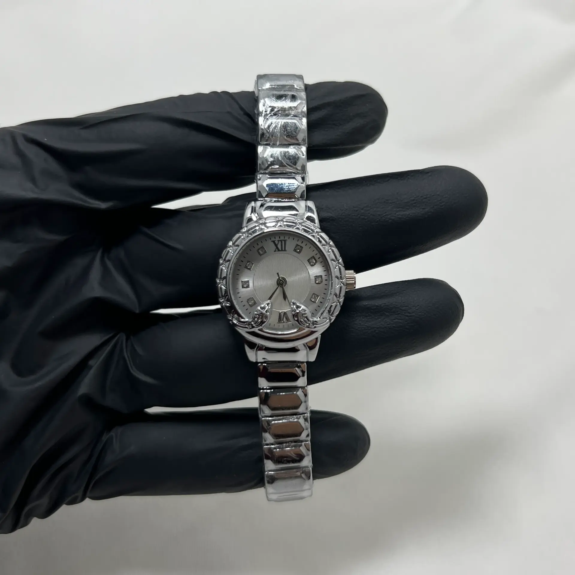 METAL I Yılan Detay Saat