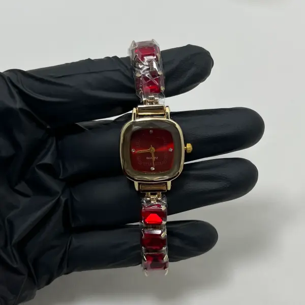 METAL I Vintage Kırmızı Saat