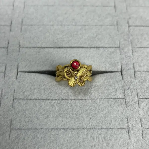 ÇELİK I Ayarlanabilir Kırmızı Taşlı Kelebek Yüzük